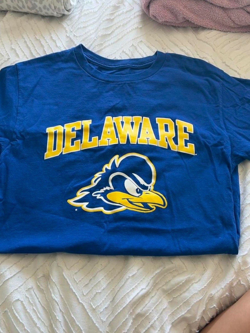 Delaware Blue & Yellow Women’s T-Shirt - University Logo